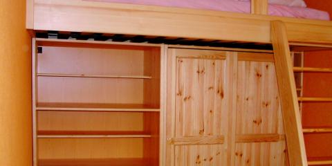 Fenyő szobabútor összeállítás, emeletes ágy + szekrények
